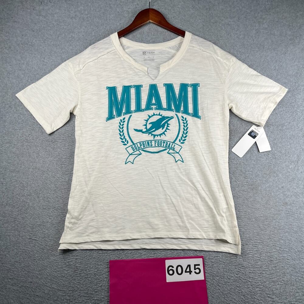 Miami Dolphins NFL Textured Logo Print T Shirt Womens Medium Casual New NWT